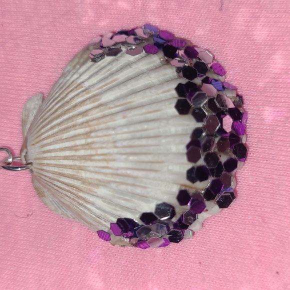 Shell earrings - Picture 4 of 4